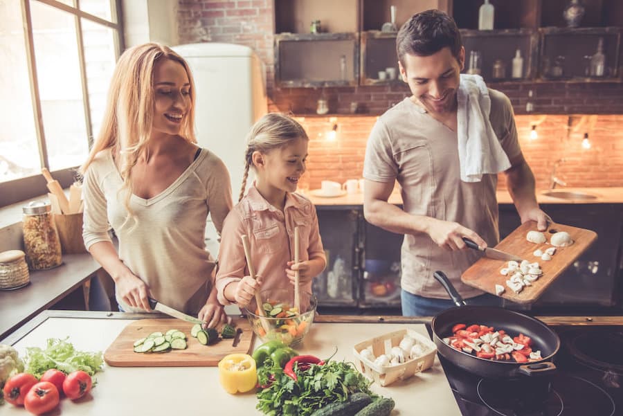 Five Healthy Recipes to Prepare With Your Young Child